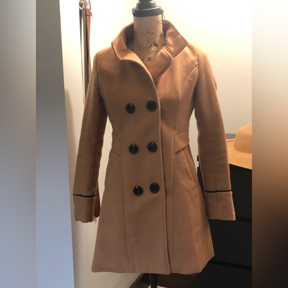 Tan jacket - Picture 4 of 4